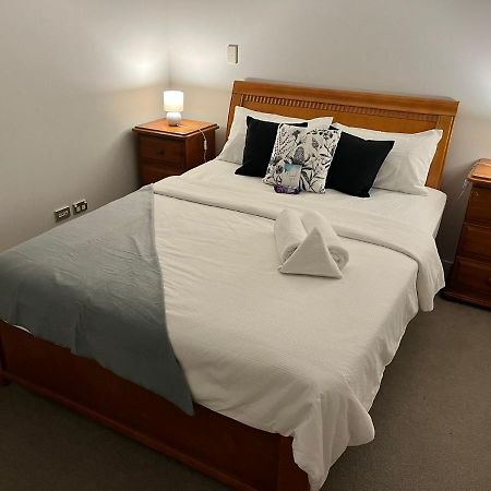 Free Wifi!! Spacious 1-Bedroom Apt, Auckland Cbd Bagian luar foto