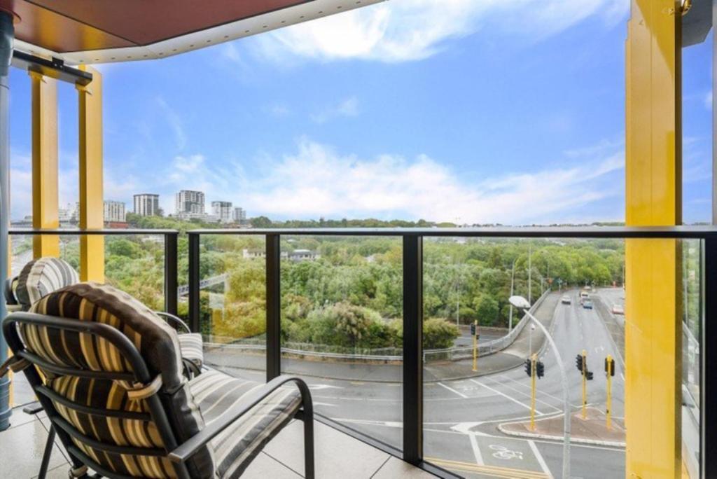 Free Wifi!! Spacious 1-Bedroom Apt, Auckland Cbd Bagian luar foto